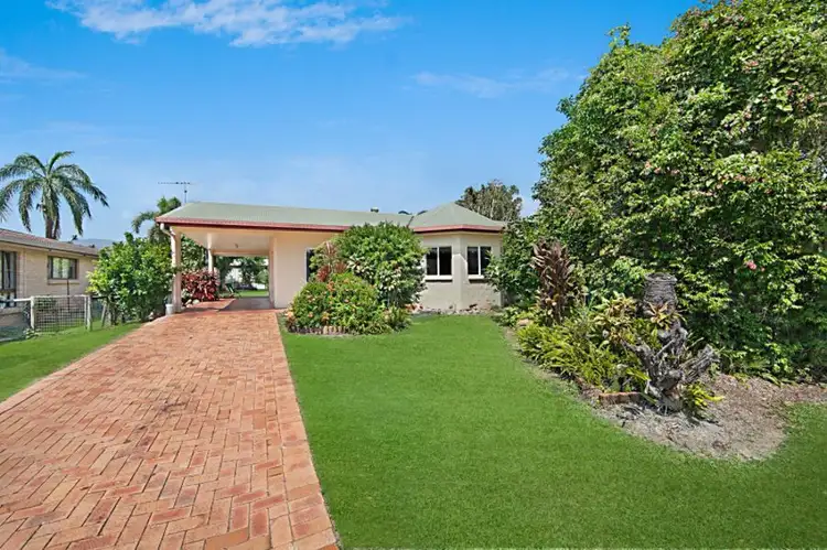 7 Fanning Court, Balgal Beach QLD 4816