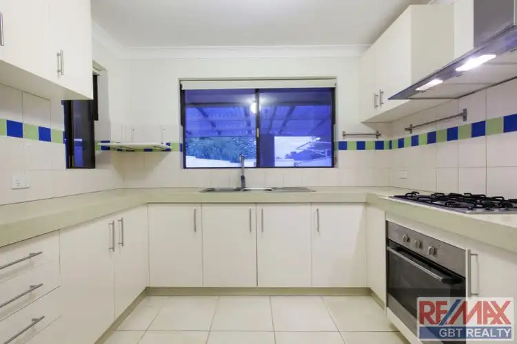 Seventh view of Homely semi-detached listing, 2 Dreyfus Place, Dianella WA 6059