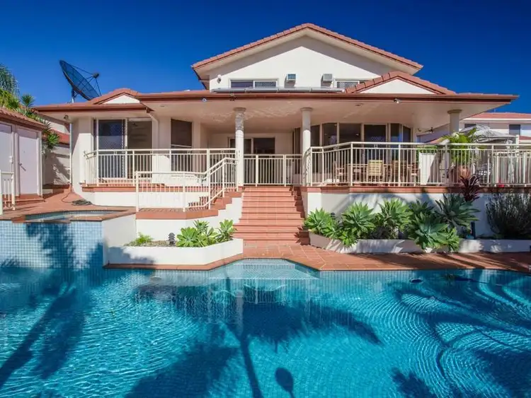 39 Cabana Boulevard, Benowa Waters QLD 4217