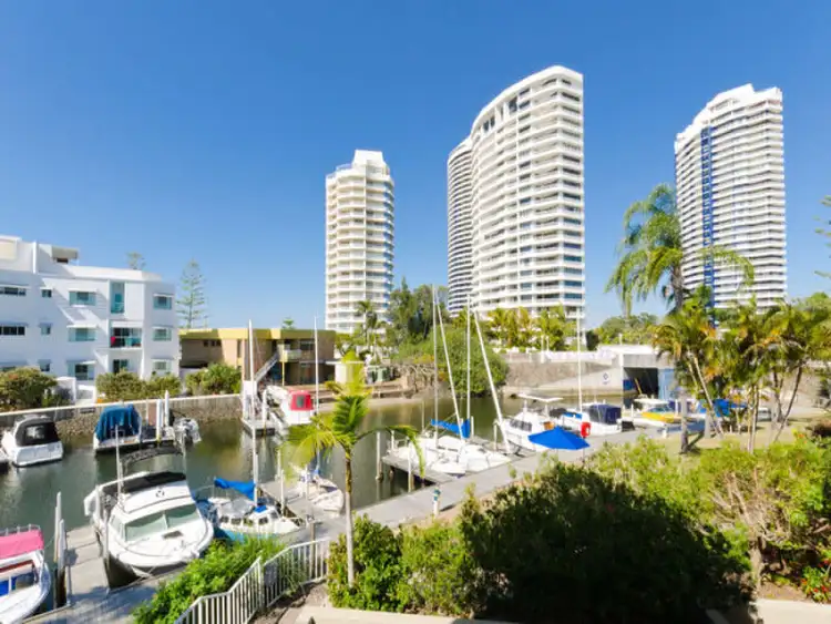 42/37 BAYVIEW STREET, Runaway Bay QLD 4216