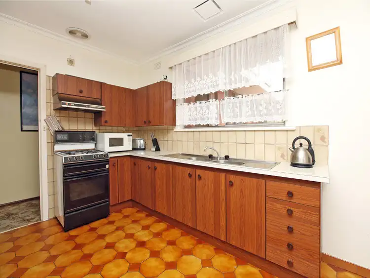 Fifth view of Homely house listing, 31 Sandra Ave, Fawkner VIC 3060