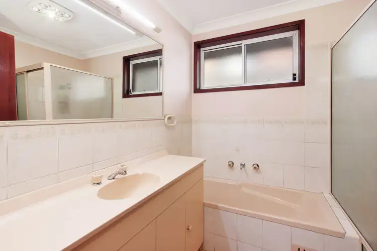 Fifth view of Homely house listing, 17 Vermont Court, Seven Hills NSW 2147