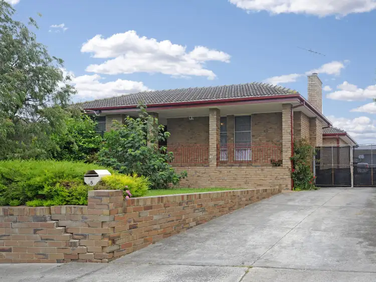 5 Lawley Street, Reservoir VIC 3073