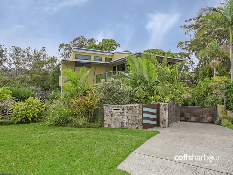 8 Sandy Beach Road, Korora NSW 2450