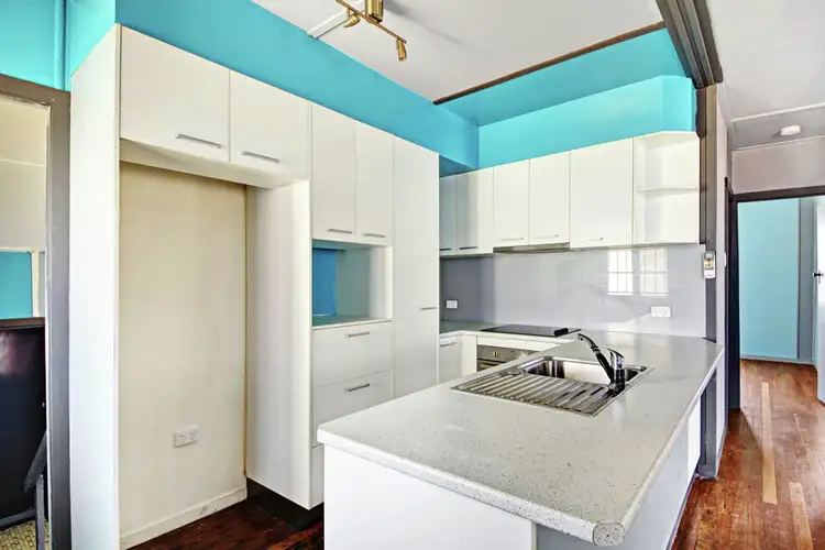 Fifth view of Homely house listing, 243 Elizabeth Avenue, Clontarf QLD 4019