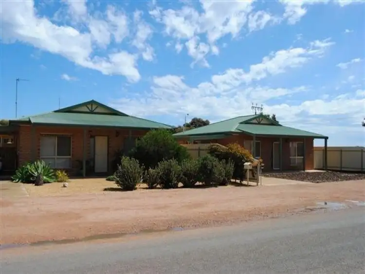 33A and 33b Evans Road, Wallaroo SA 5556