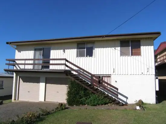 8 Church Street, Greenwell Point NSW 2540