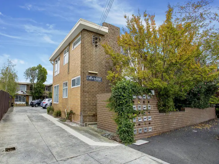 16/11 Aberdeen Street, Brunswick VIC 3056