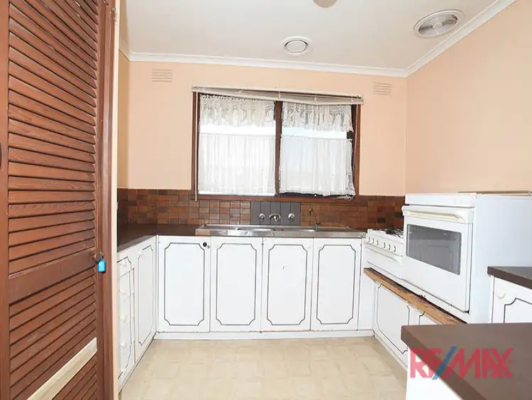 Fourth view of Homely house listing, 3 Nicholson Close, Endeavour Hills VIC 3802