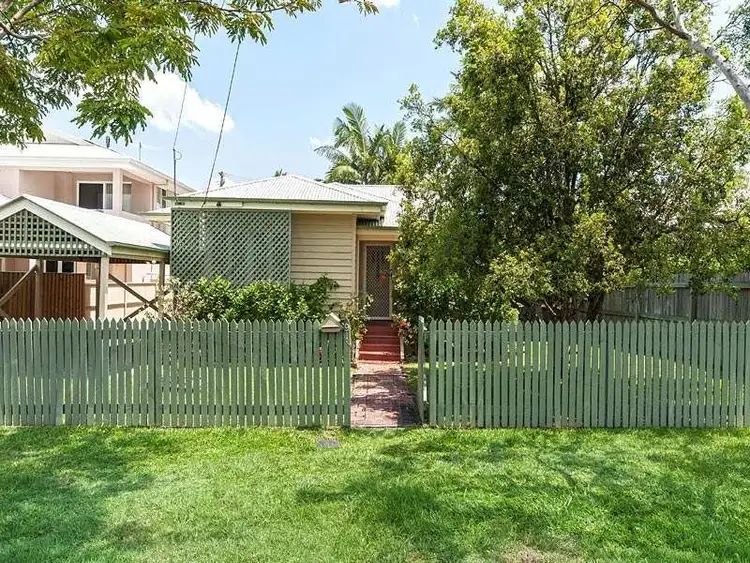 91 Strong Avenue, Graceville QLD 4075