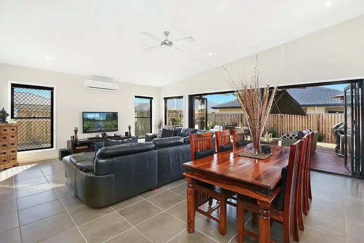 6 Tern Circuit, Forest Glen QLD 4556