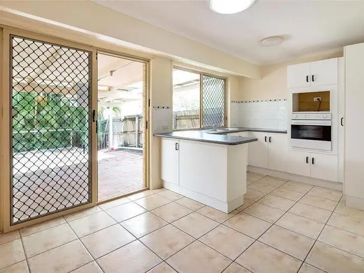 Fourth view of Homely semi-detached listing, 2/30 Chaplin Crescent, Oxenford QLD 4210