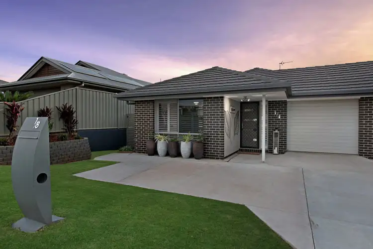 Second view of Homely house listing, 1/8 Smythe Drive, Highfields QLD 4352