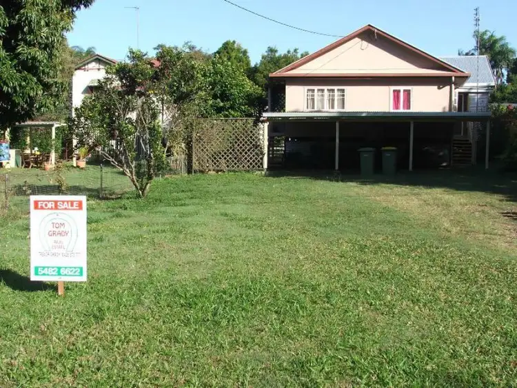19 Railway Parade, Pomona QLD 4568