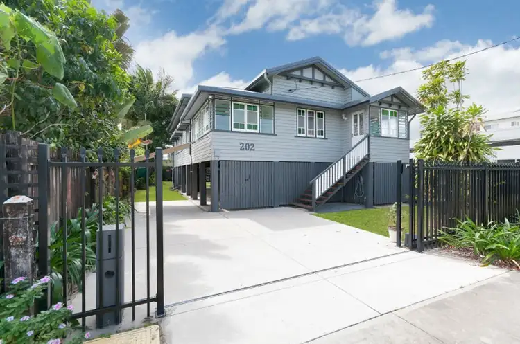 202 McLEOD STREET, Cairns North QLD 4870