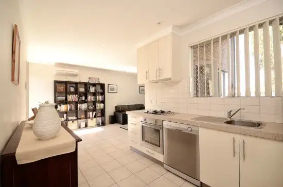 1/74 Mary Street, Como WA 6152