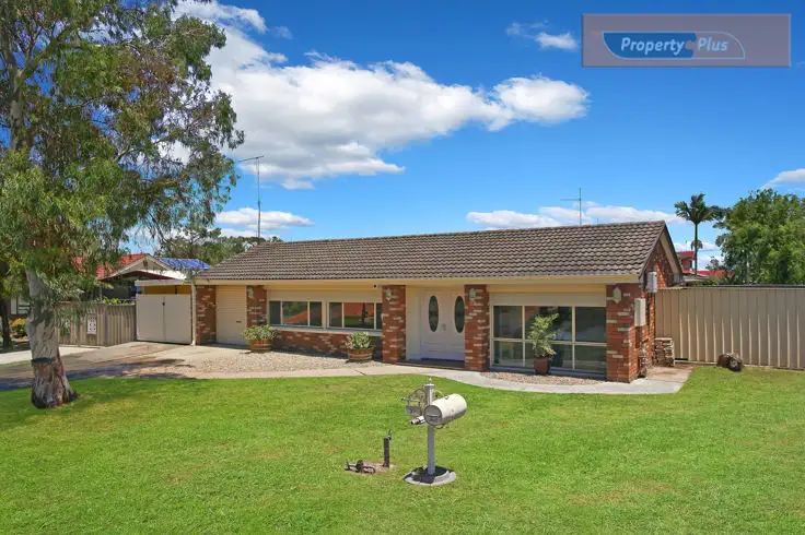 21 Leicester Way, St Clair NSW 2759