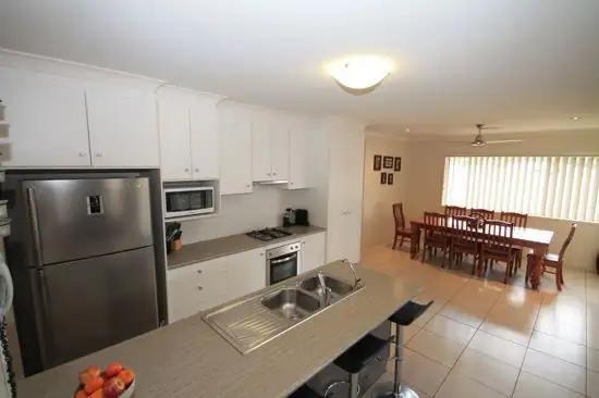 7 Cherrytree Crescent, Upper Caboolture QLD 4510