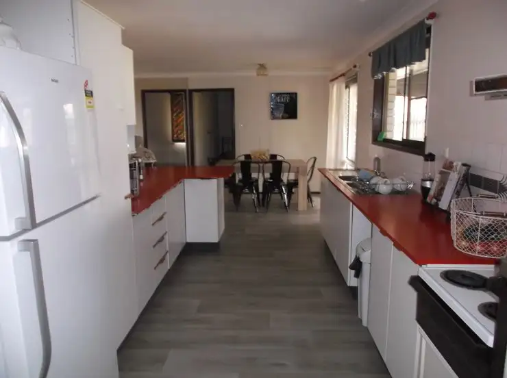 Third view of Homely retirement listing, 5 Wattle Court, Stanthorpe QLD 4380