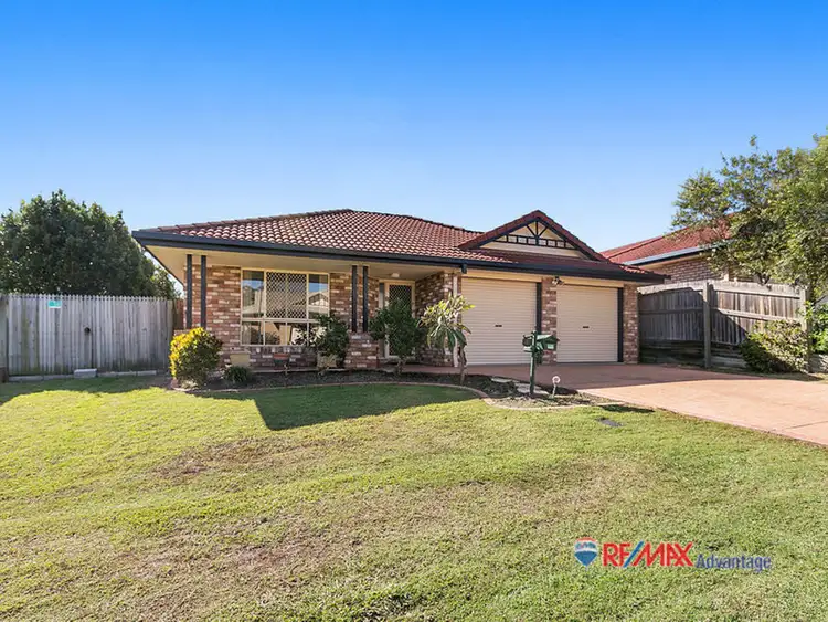 2 Macchion Close, Wakerley QLD 4154