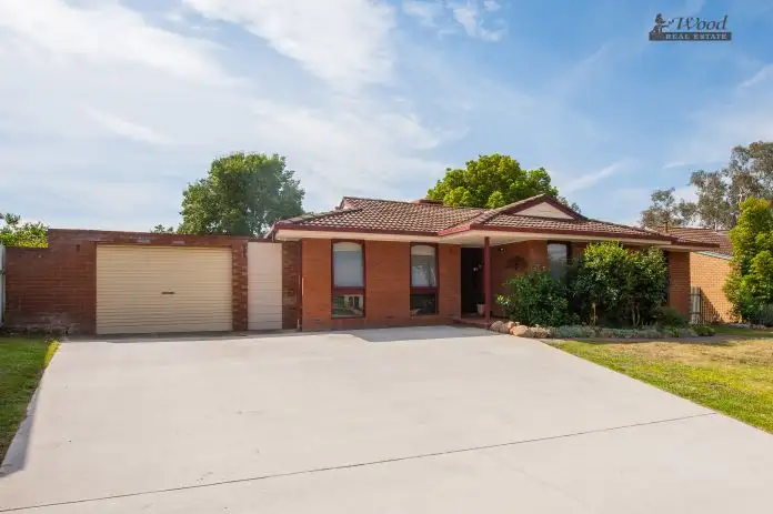 10 Buller Crescent, Thurgoona NSW 2640