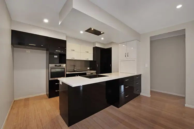 1/40 Brimblecombe Drive, Middle Ridge QLD 4350