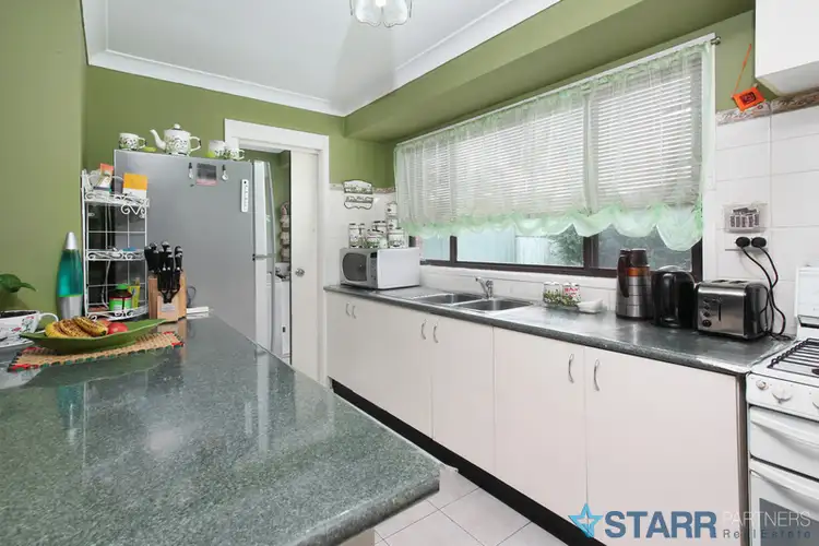 Second view of Homely house listing, 4/5 Woodvale Close, Plumpton NSW 2761