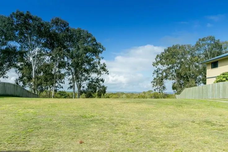 14 Foreshore Drive, Urangan QLD 4655