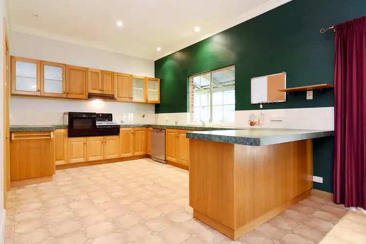 Sixth view of Homely house listing, 3 Mawson Court, Leschenault WA 6233