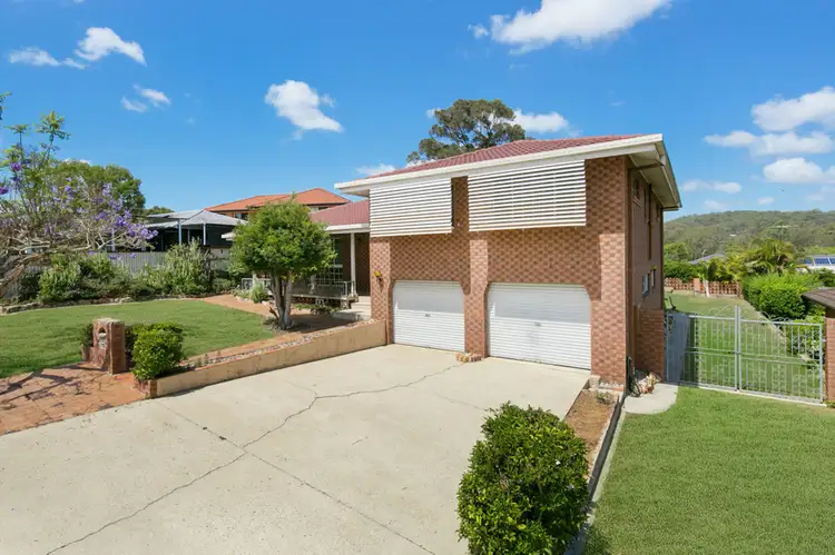 Main view of Homely house listing, 18 Donnington Street, Carindale QLD 4152