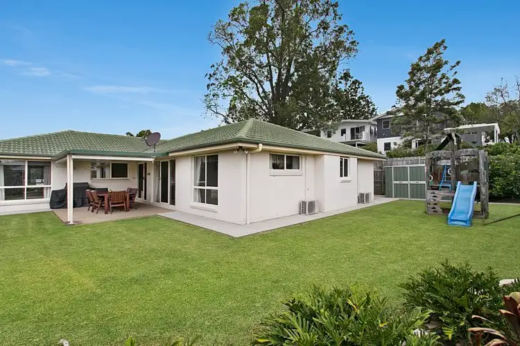 15 Ayside Close, Sinnamon Park QLD 4073