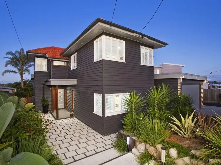 22 Faraday Street, Camp Hill QLD 4152