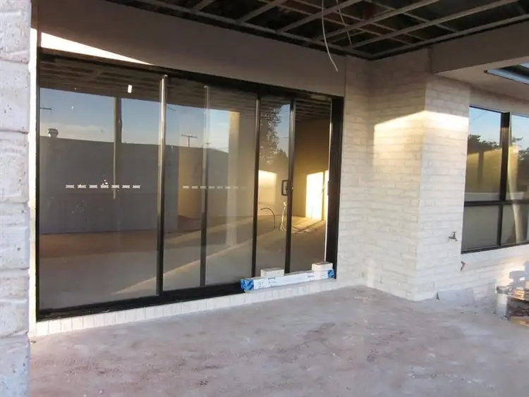 Fifth view of Homely unit listing, 412A Mackenzie St, Middle Ridge QLD 4350