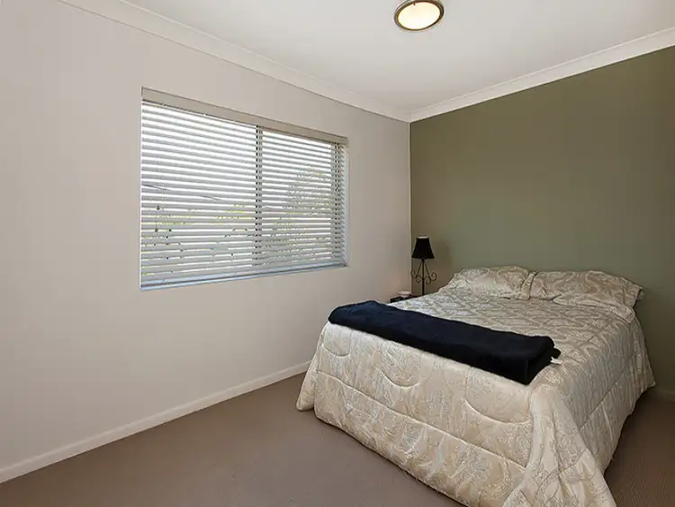 Sixth view of Homely apartment listing, 4/11 Bunya Street, Greenslopes QLD 4120