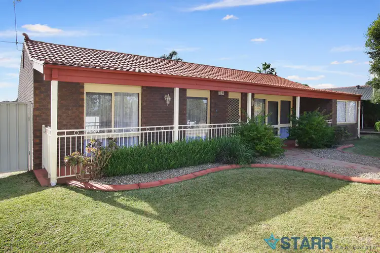 9 Benaud Court, St Clair NSW 2759