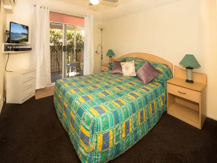 Sixth view of Homely semi-detached listing, 1/8 CLOVELLY PLACE, Labrador QLD 4215