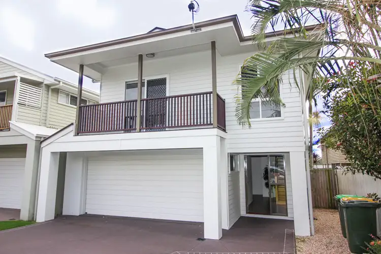 77 Drayton Tce, Wynnum QLD 4178