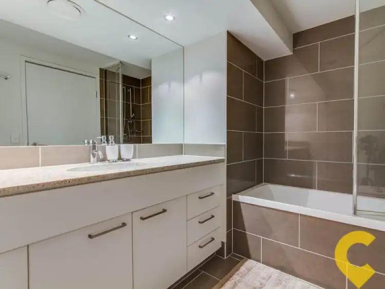 Fourth view of Homely unit listing, 4/86 Brighton Road, Sandgate QLD 4017