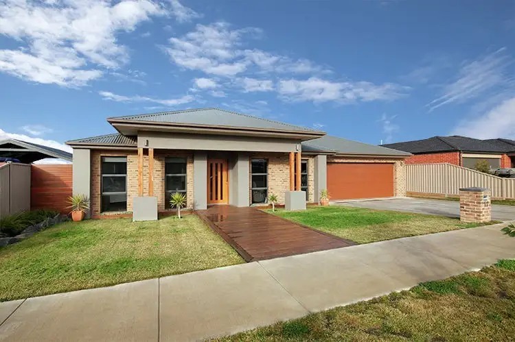 11 Elegante Road, Delacombe VIC 3356