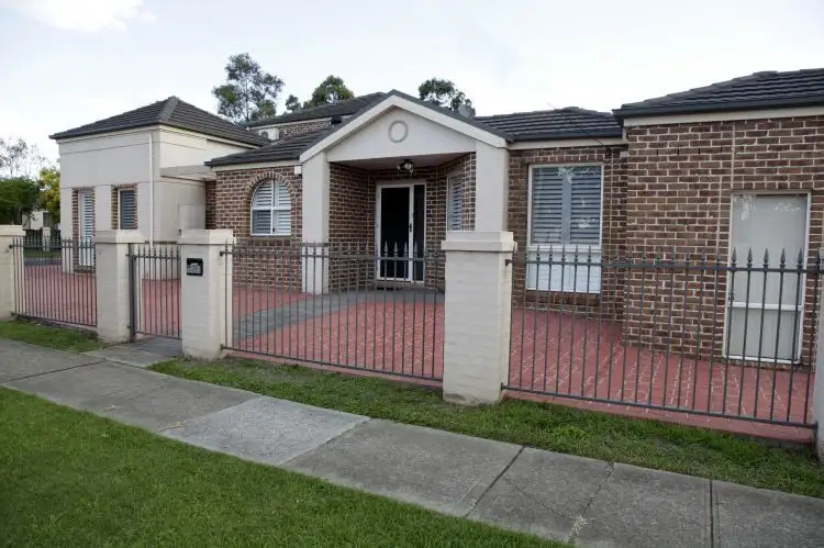 29 Normanby St, Fairfield East NSW 2165