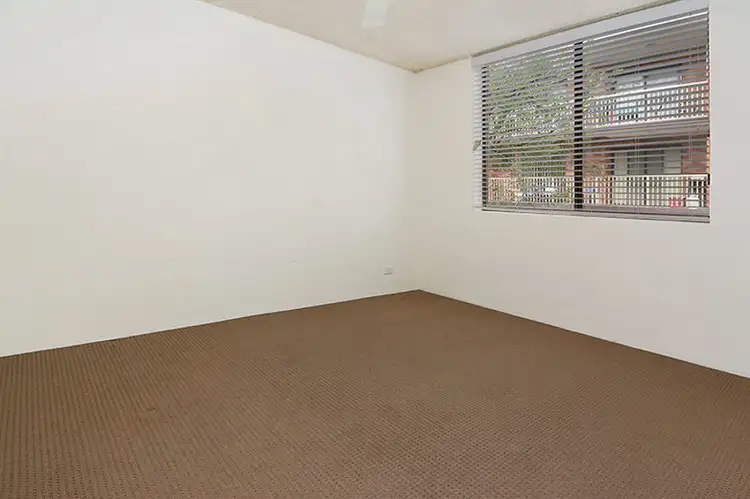 Sixth view of Homely unit listing, 2/120 Whitmore st, Taringa QLD 4068