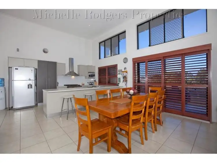 Fifth view of Homely house listing, 2 Letitia  Cl, Wakerley QLD 4154