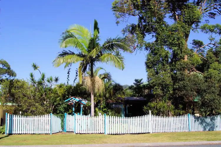 18 Diamond Head Drive, Sandy Beach NSW 2456