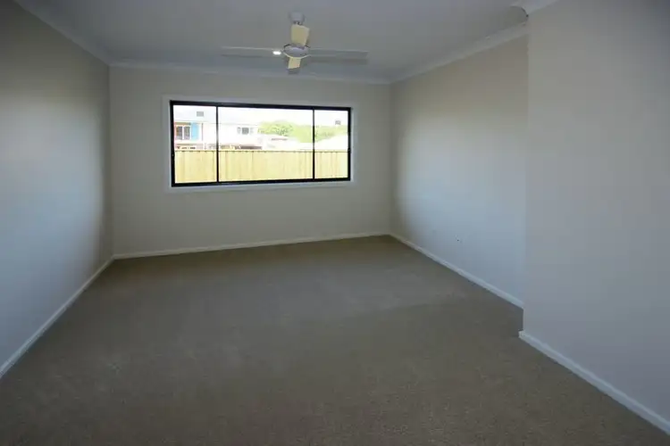 Fifth view of Homely house listing, 4 Ivory Circuit, Sapphire Beach NSW 2450
