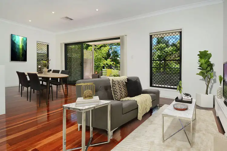 54 Wyena Street, Camp Hill QLD 4152