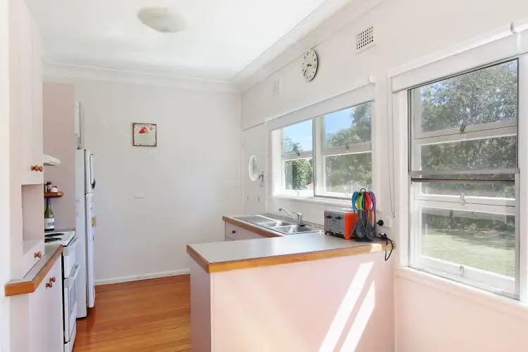 Third view of Homely house listing, 5 Marnola Crescent, Tamworth NSW 2340