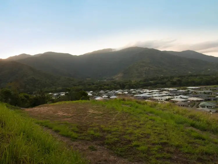 112/22 Lowther Close, Redlynch QLD 4870