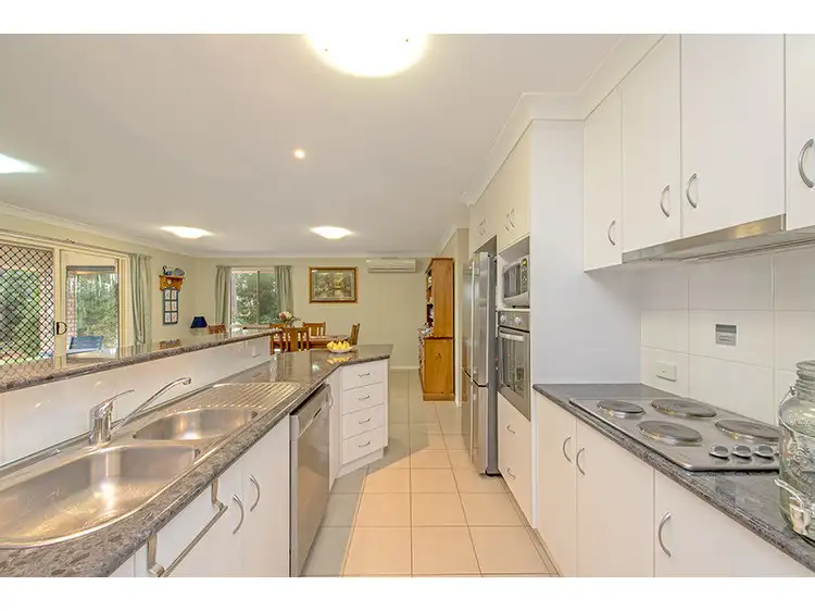 2 Bass Street, Cabarlah QLD 4352