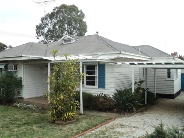 Second view of Homely house listing, 29 Gordon Street, Hamilton VIC 3300