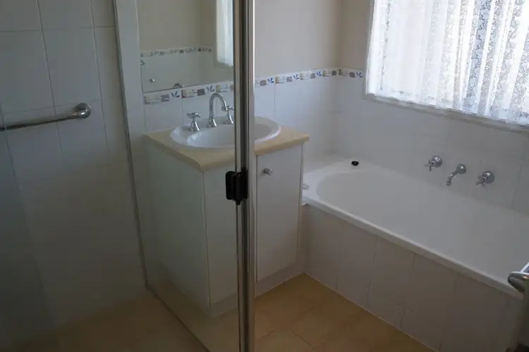 Sixth view of Homely house listing, 15 Rosella Court, Murray Bridge SA 5253